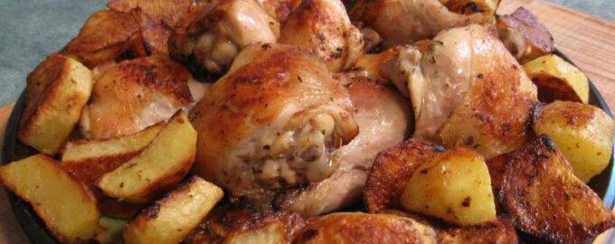 Курица в духовке с картошкой рецепт
