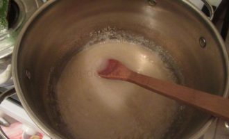 Абрикосовое варенье - сахар и вода