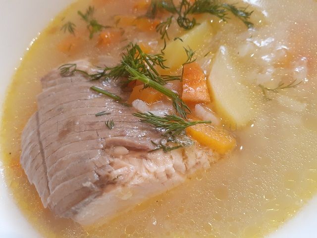 Рыбный суп из горбуши замороженной 