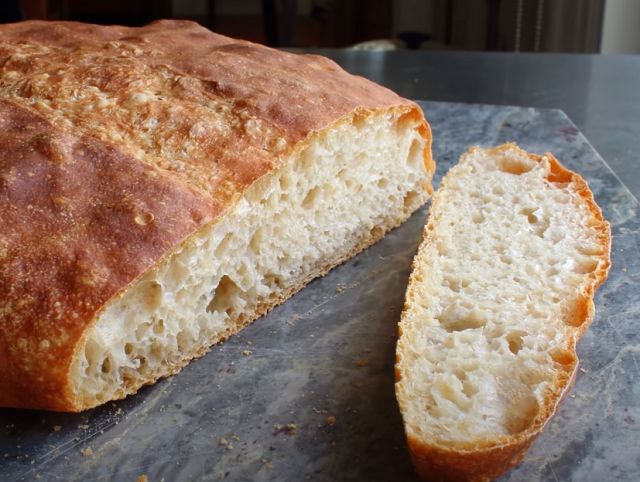 Хлеб белый каравай
