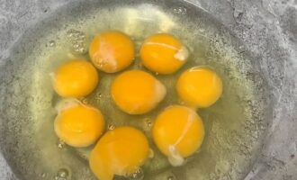Яйца куриные для омлета