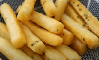 Сырные палочки из картофеля