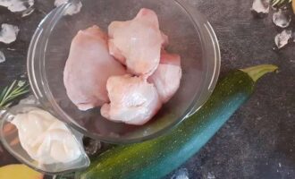Ингредиенты для рецепта кабачки с курицей