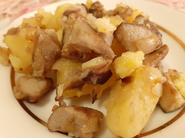 Картофель с белыми грибами 