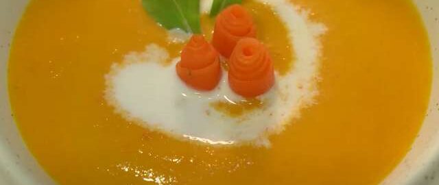 Морковный суп со сливками